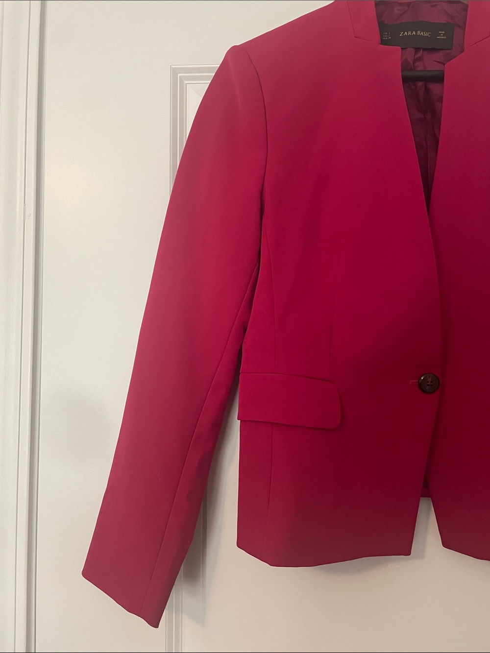 Zara Basic Fuschia Raspberry-Red Single-Button Collarless Blazer - Picture 3 of 8